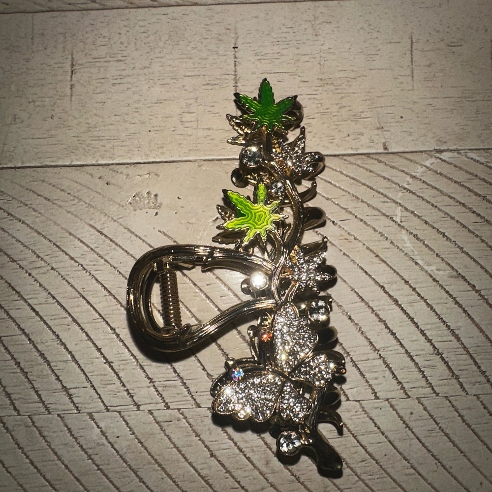 Elegant Gold and Green Leaf Hair Clip